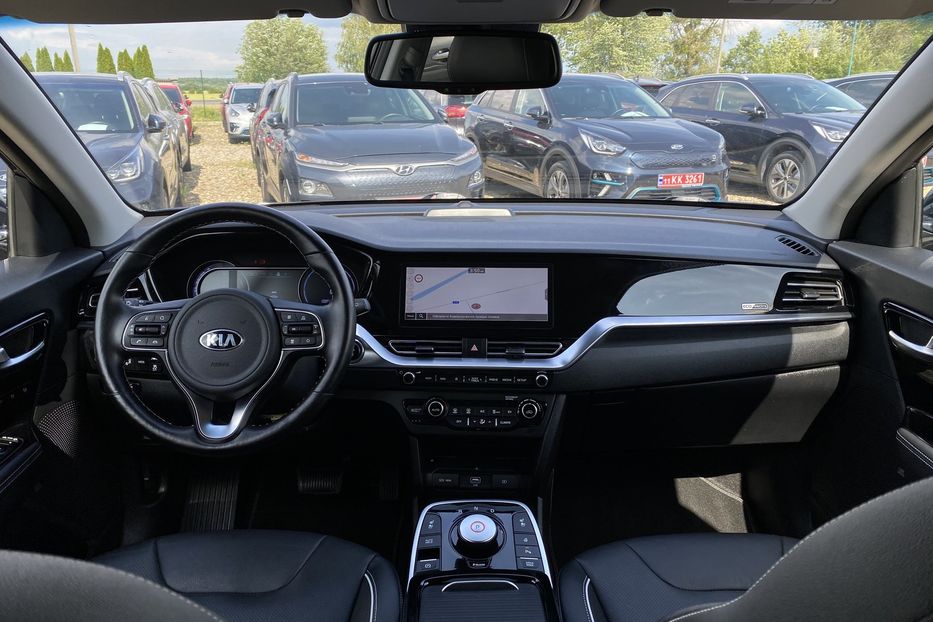 Продам Kia Niro 64 kWh Макс. комплектація 2020 года в Львове