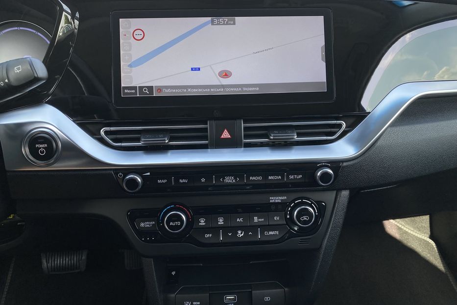Продам Kia Niro 64 kWh Макс. комплектація 2020 года в Львове