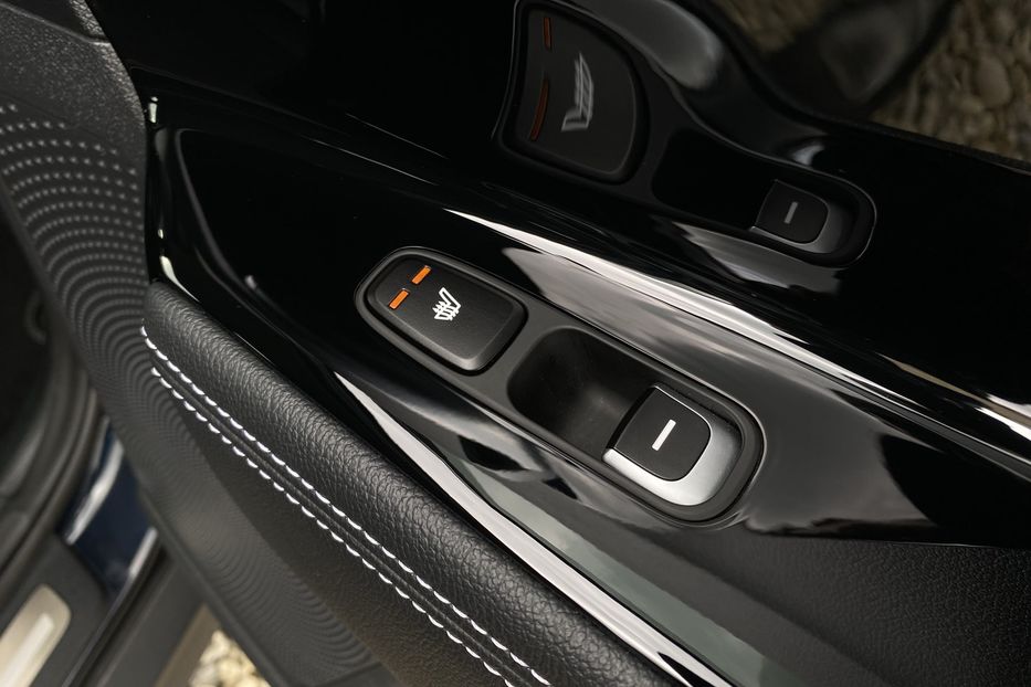 Продам Kia Niro 64 kWh Макс. комплектація 2020 года в Львове