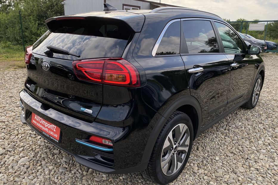 Продам Kia Niro 64кВт Макс.компл.Prestige 2020 года в Львове