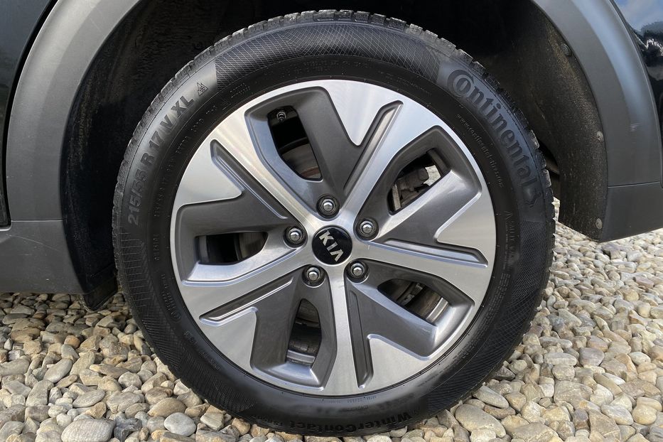Продам Kia Niro 64кВт Макс.компл.Prestige 2020 года в Львове