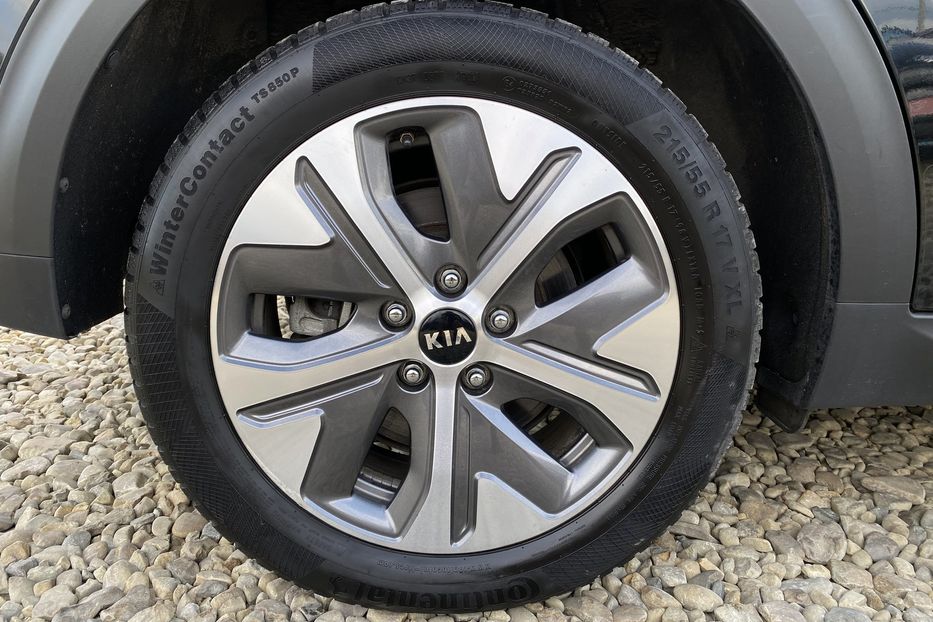 Продам Kia Niro 64кВт Макс.компл.Prestige 2020 года в Львове