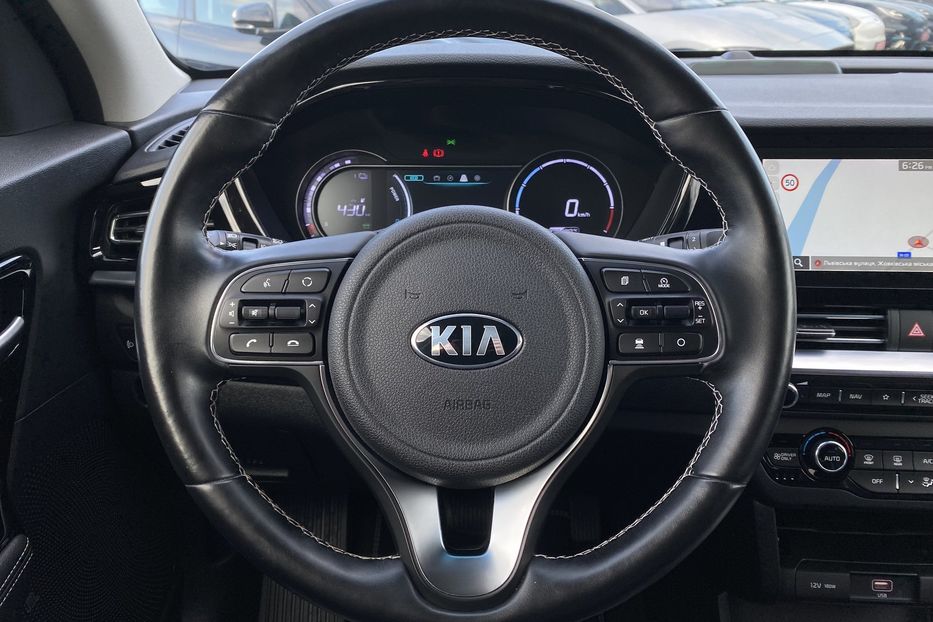 Продам Kia Niro 64кВт Макс.компл.Prestige 2020 года в Львове