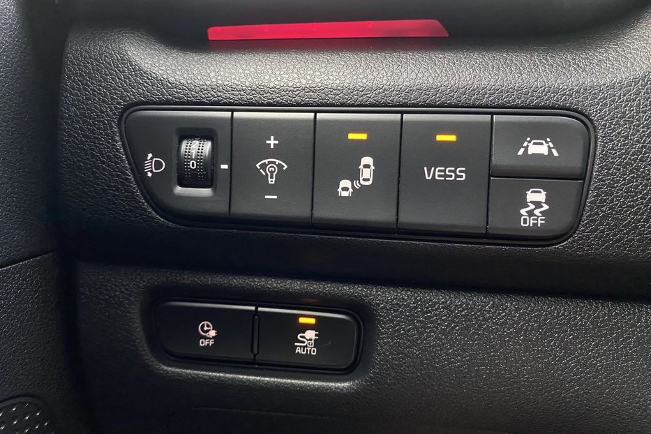 Продам Kia Niro 64кВт Макс.компл.Prestige 2020 года в Львове