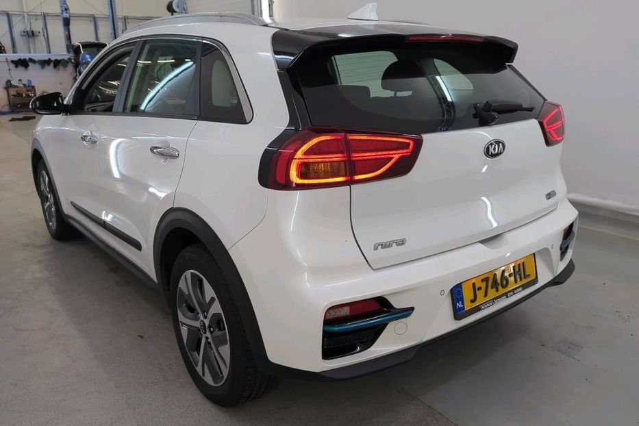 Продам Kia Niro 64 kw Premium авто в дорозі  2020 года в Львове