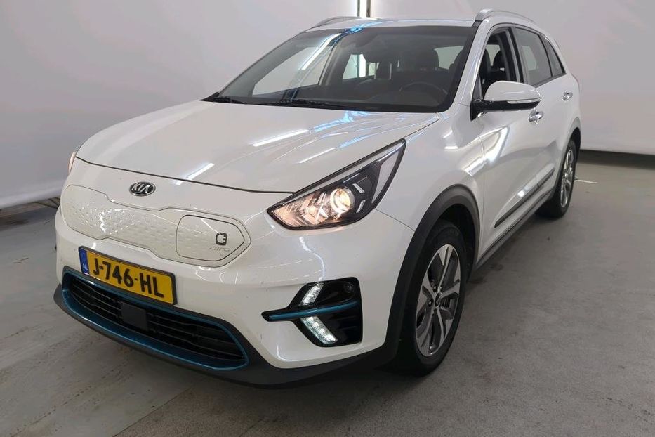 Продам Kia Niro 64 kw Premium авто в дорозі  2020 года в Львове