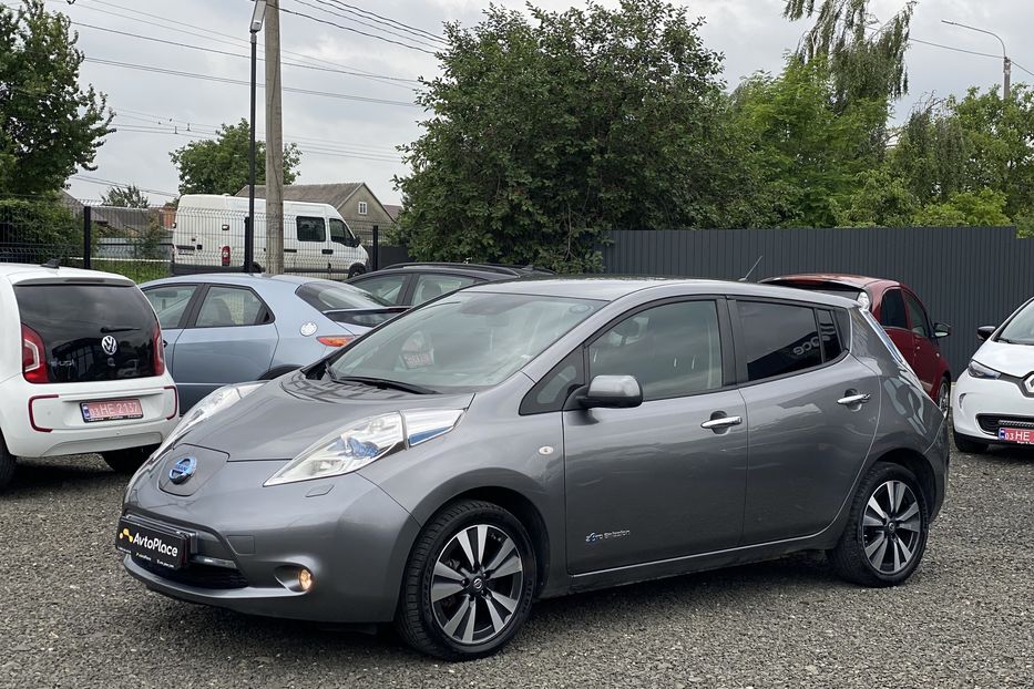Продам Nissan Leaf 2015 года в Луцке