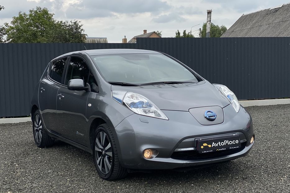 Продам Nissan Leaf 2015 года в Луцке