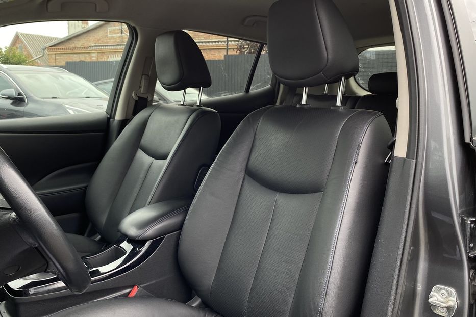 Продам Nissan Leaf 2015 года в Луцке