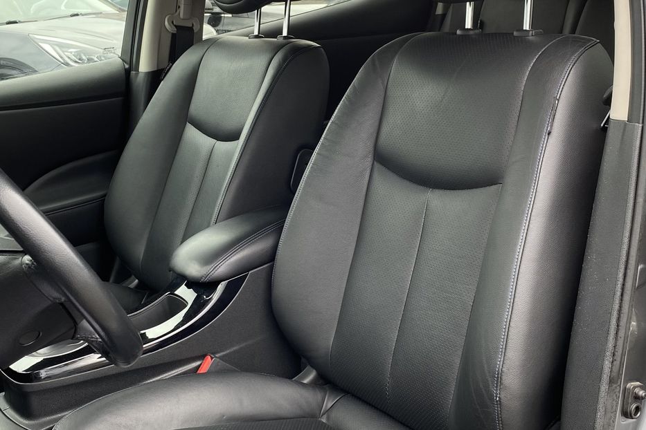 Продам Nissan Leaf 2015 года в Луцке
