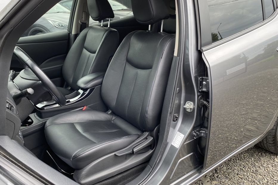Продам Nissan Leaf 2015 года в Луцке