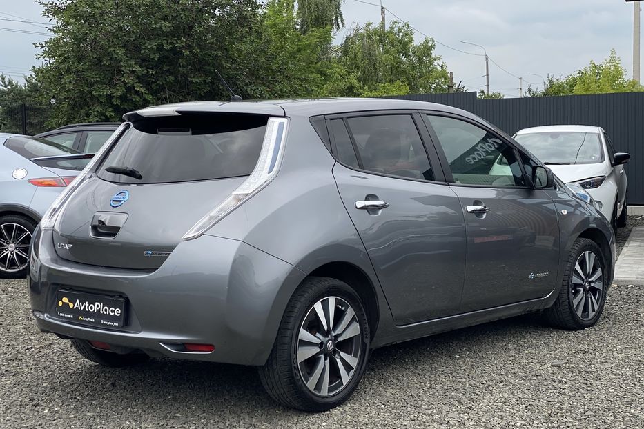Продам Nissan Leaf 2015 года в Луцке