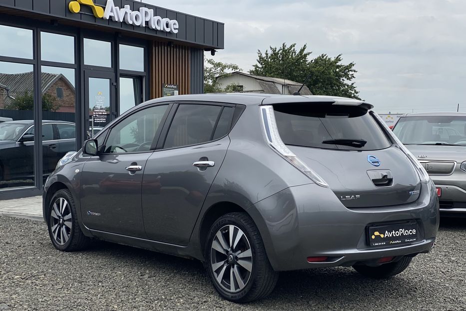 Продам Nissan Leaf 2015 года в Луцке
