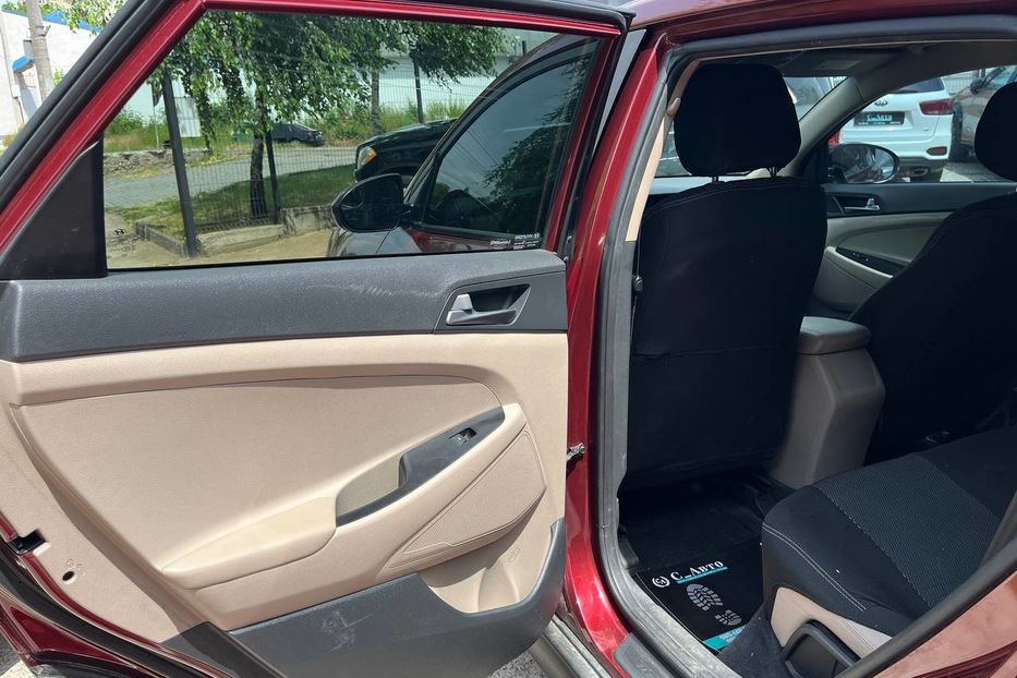 Продам Hyundai Tucson 2016 года в Черновцах