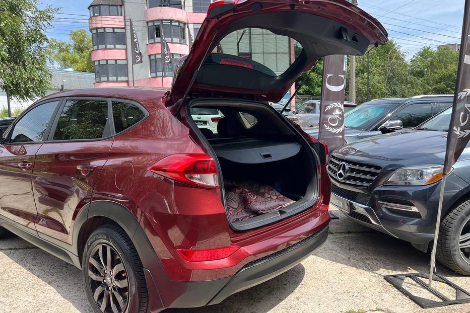 Продам Hyundai Tucson 2016 года в Черновцах