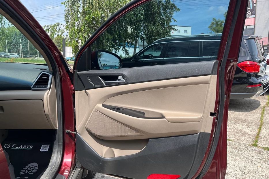 Продам Hyundai Tucson 2016 года в Черновцах