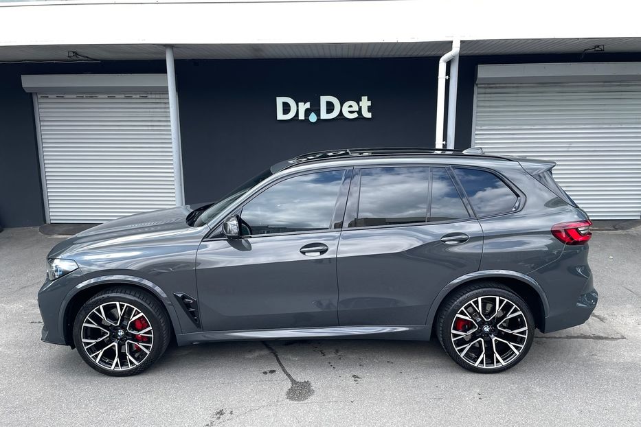 Продам BMW X5 M Competition 2022 года в Киеве