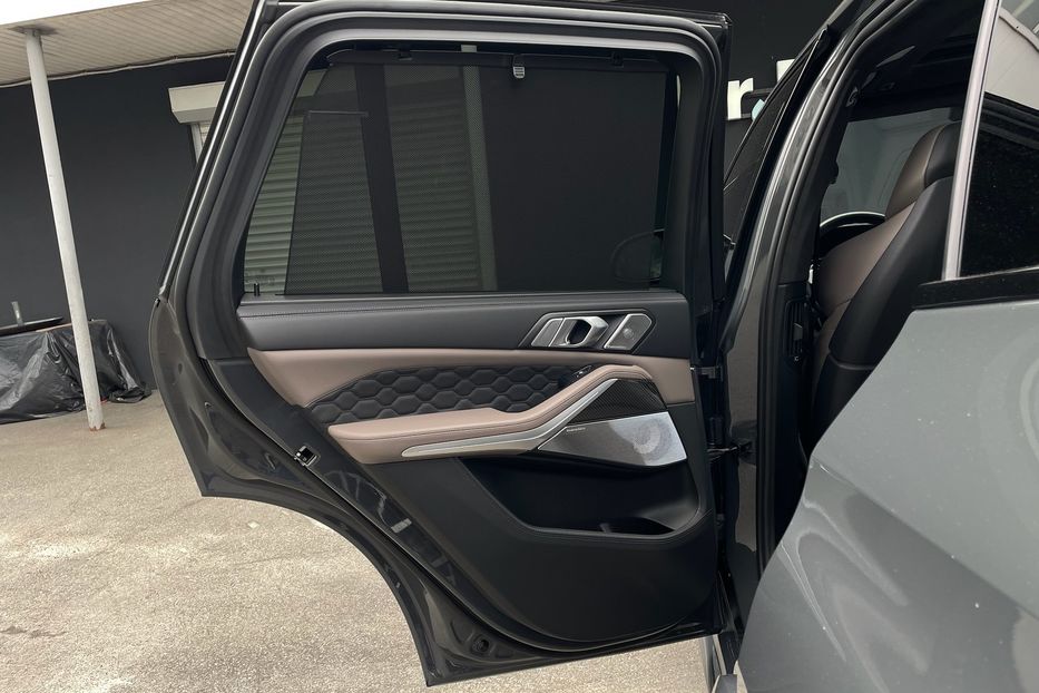 Продам BMW X5 M Competition 2022 года в Киеве