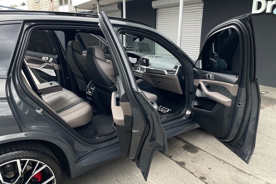 Продам BMW X5 M Competition 2022 года в Киеве