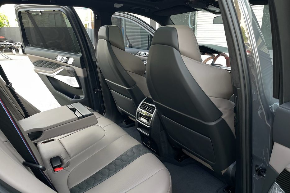 Продам BMW X5 M Competition 2022 года в Киеве