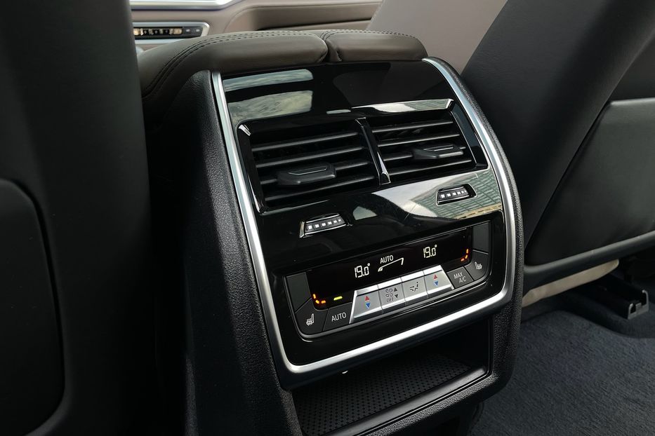 Продам BMW X5 M Competition 2022 года в Киеве