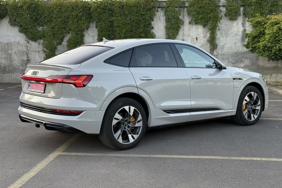 Продам Audi E-Tron 55 авто в Рівному 95kwh 2021 года в Ровно