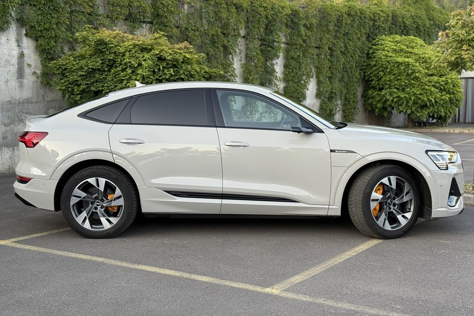 Продам Audi E-Tron 55 авто в Рівному 95kwh 2021 года в Ровно