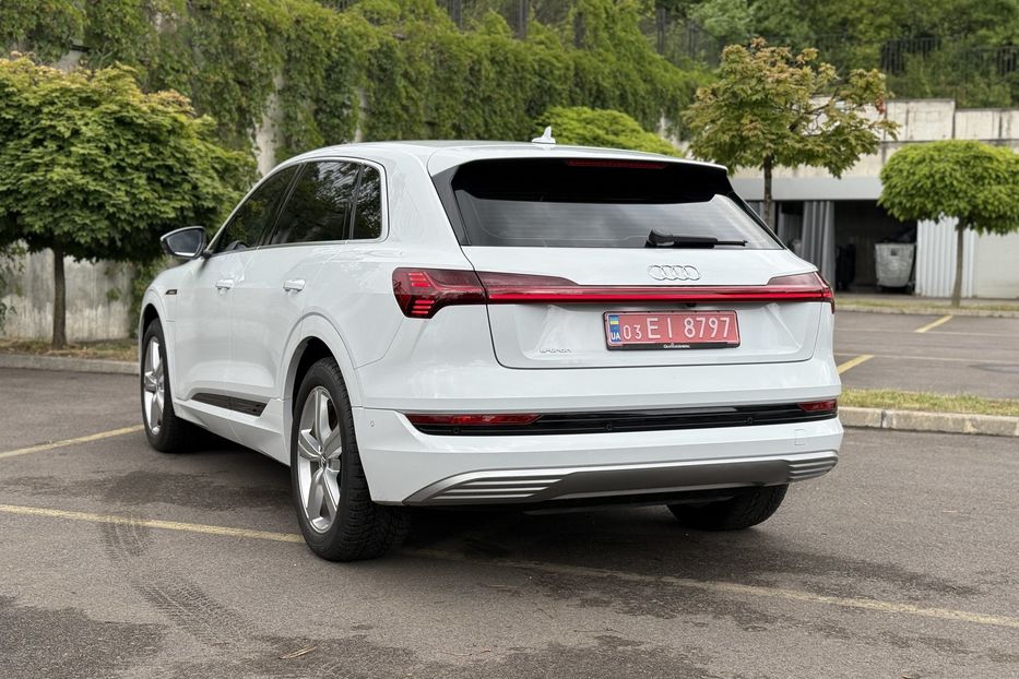 Продам Audi E-Tron 50 2021 года в Ровно