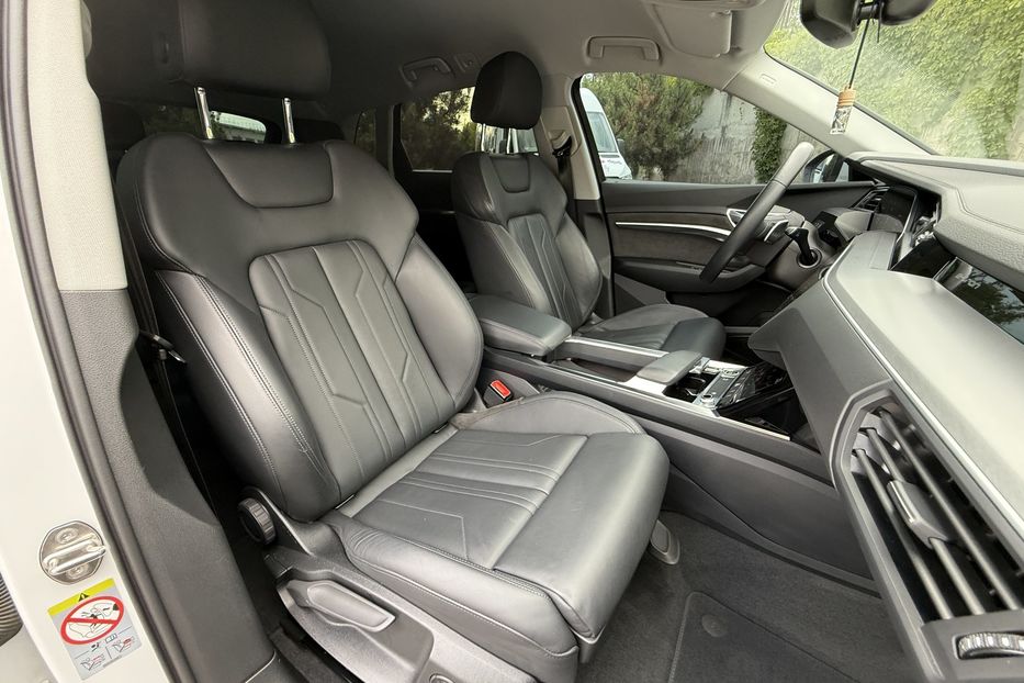 Продам Audi E-Tron 50 2021 года в Ровно