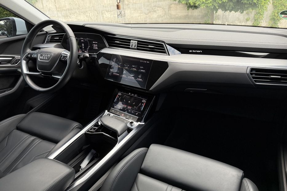 Продам Audi E-Tron 50 2021 года в Ровно