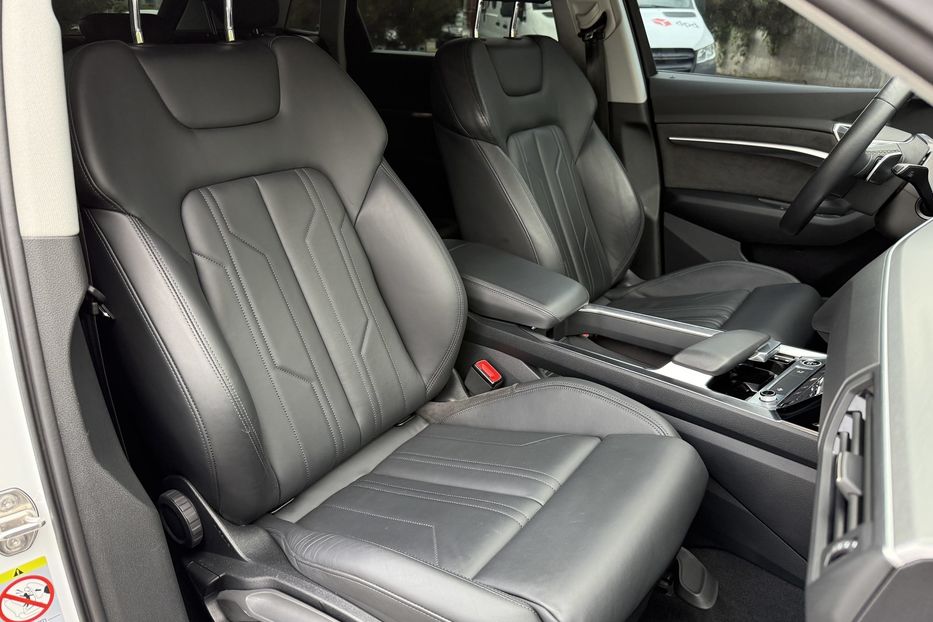 Продам Audi E-Tron 50 2021 года в Ровно
