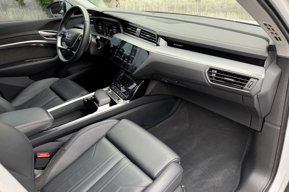Продам Audi E-Tron 50 2021 года в Ровно