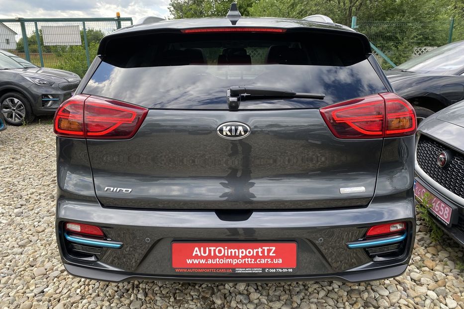 Продам Kia Niro 64кВт Макс.компл.Prestige Люк 2021 года в Львове