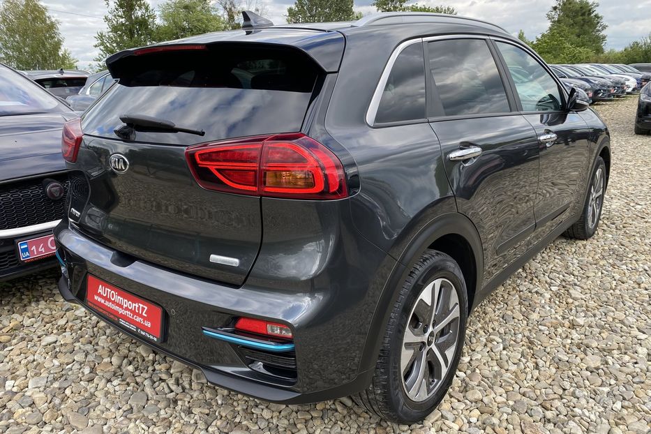 Продам Kia Niro 64кВт Макс.компл.Prestige Люк 2021 года в Львове
