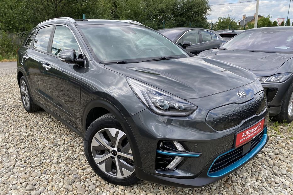 Продам Kia Niro 64кВт Макс.компл.Prestige Люк 2021 года в Львове