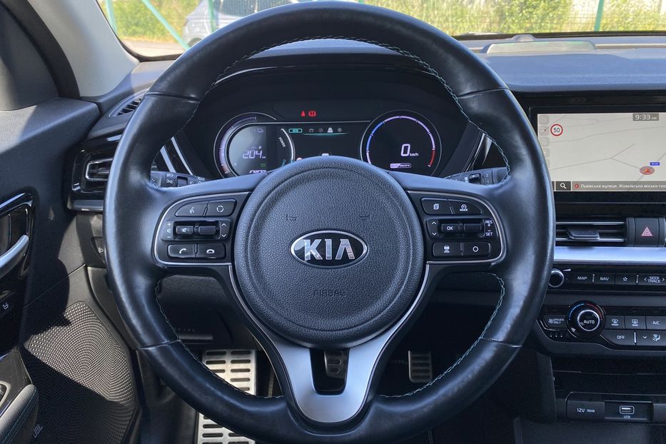 Продам Kia Niro 64кВт Макс.компл.Prestige Люк 2021 года в Львове