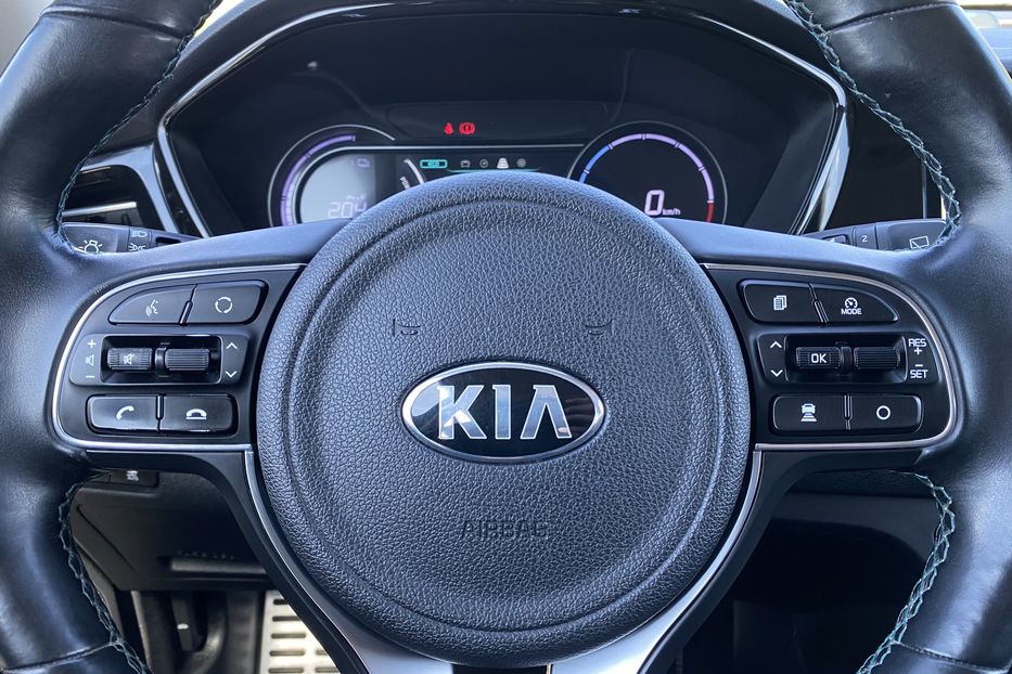 Продам Kia Niro 64кВт Макс.компл.Prestige Люк 2021 года в Львове