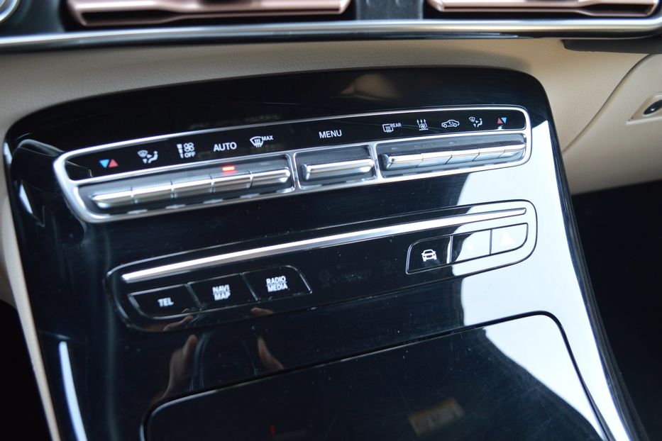Продам Mercedes-Benz EQC 2021 года в Одессе