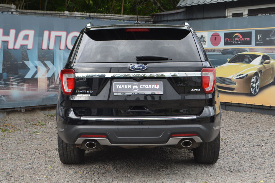Продам Ford Explorer 2018 года в Киеве