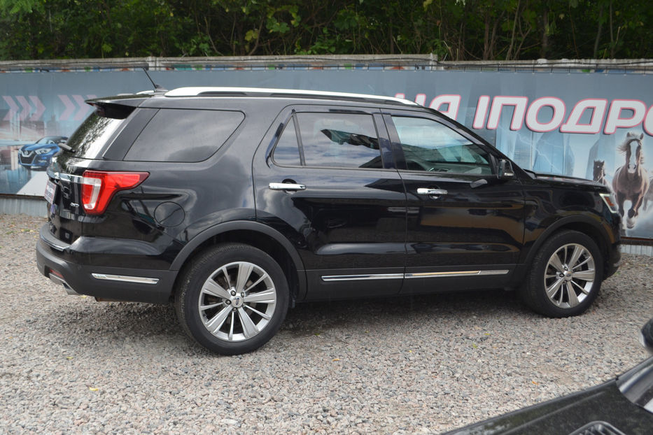 Продам Ford Explorer 2018 года в Киеве