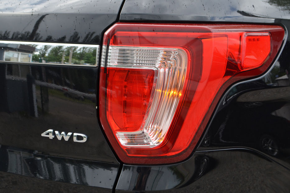 Продам Ford Explorer 2018 года в Киеве