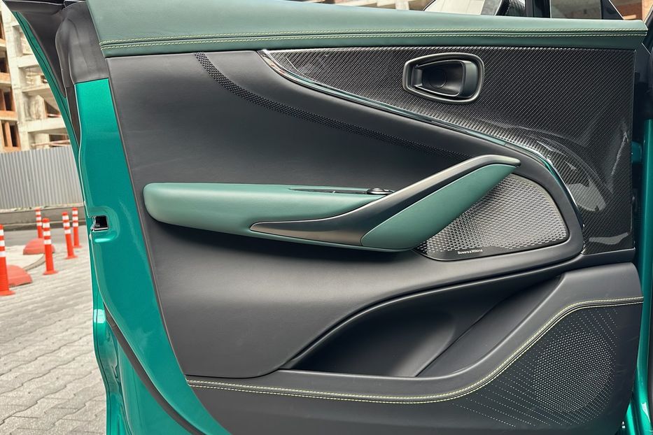 Продам Aston Martin DBS DBX 707 AMR 24 2025 года в Киеве