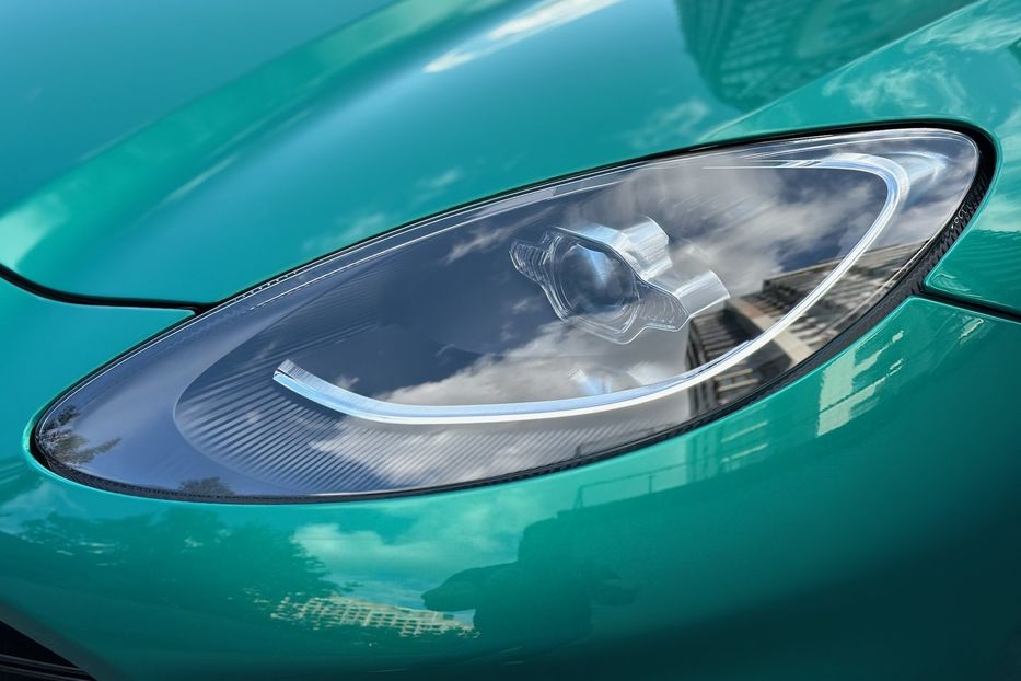 Продам Aston Martin DBS DBX 707 AMR 24 2025 года в Киеве