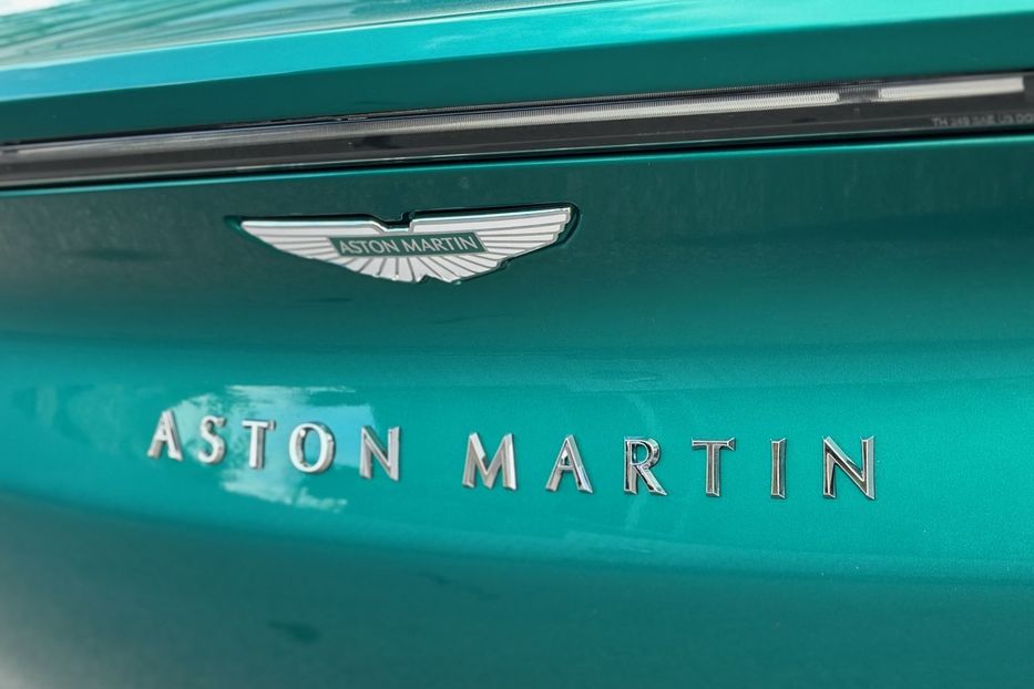Продам Aston Martin DBS DBX 707 AMR 24 2025 года в Киеве