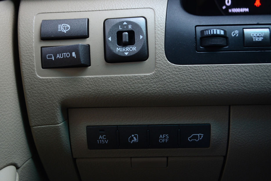 Продам Lexus LX 570 2008 года в Киеве