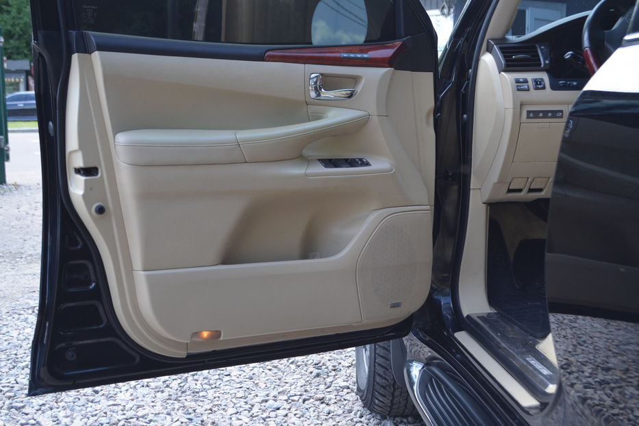 Продам Lexus LX 570 2008 года в Киеве
