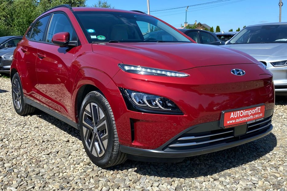 Продам Hyundai Kona 64кВт Проекція Підігрів сидінь 2021 года в Львове