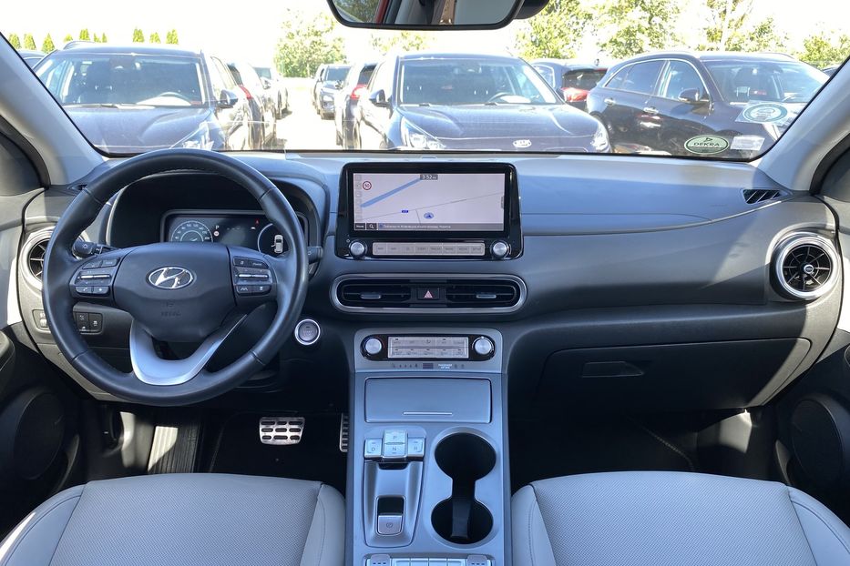 Продам Hyundai Kona 64кВт Проекція Підігрів сидінь 2021 года в Львове