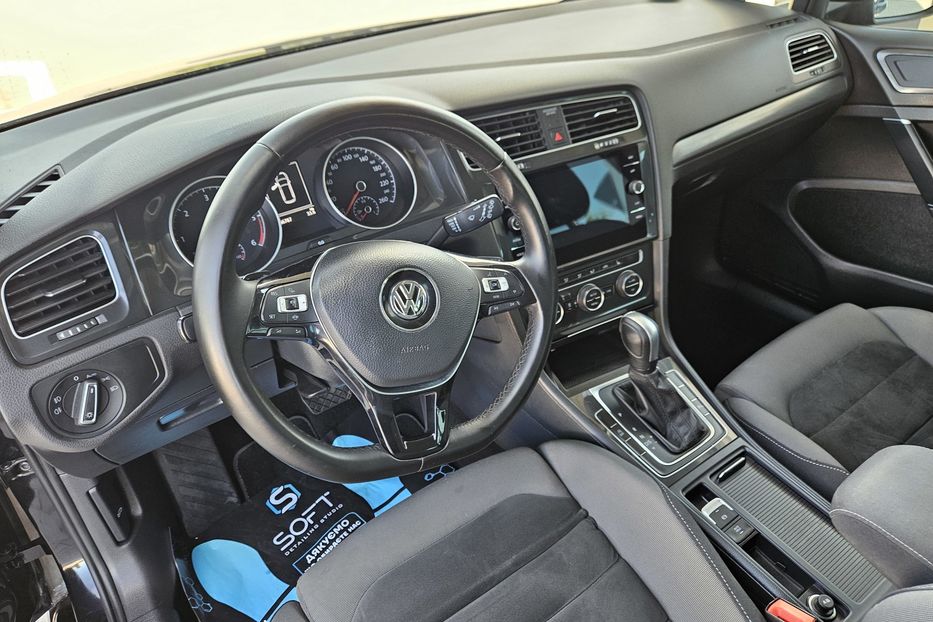 Продам Volkswagen Golf VII WEBASRO PANORAMA Comfortline  2019 года в Львове