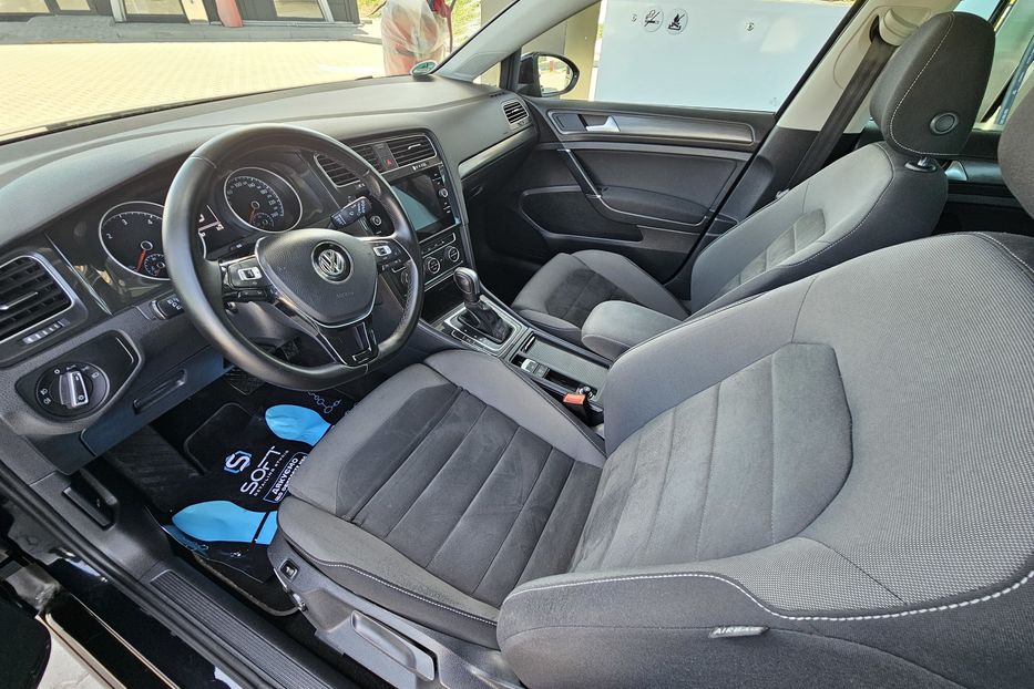 Продам Volkswagen Golf VII WEBASRO PANORAMA Comfortline  2019 года в Львове